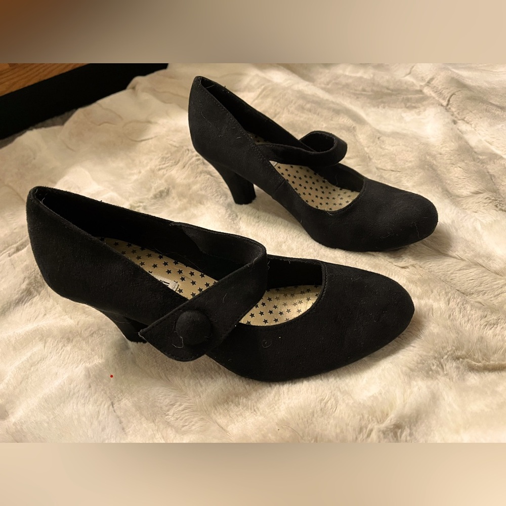 Elegant Black Heels